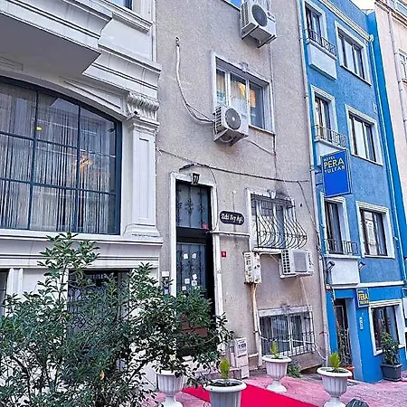 Hotel Taksim Metrosuna 5 Dakika 2+1