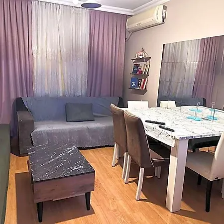 Taksim Metrosuna 5 Dakika 2+1 Ξενοδοχείο 3*